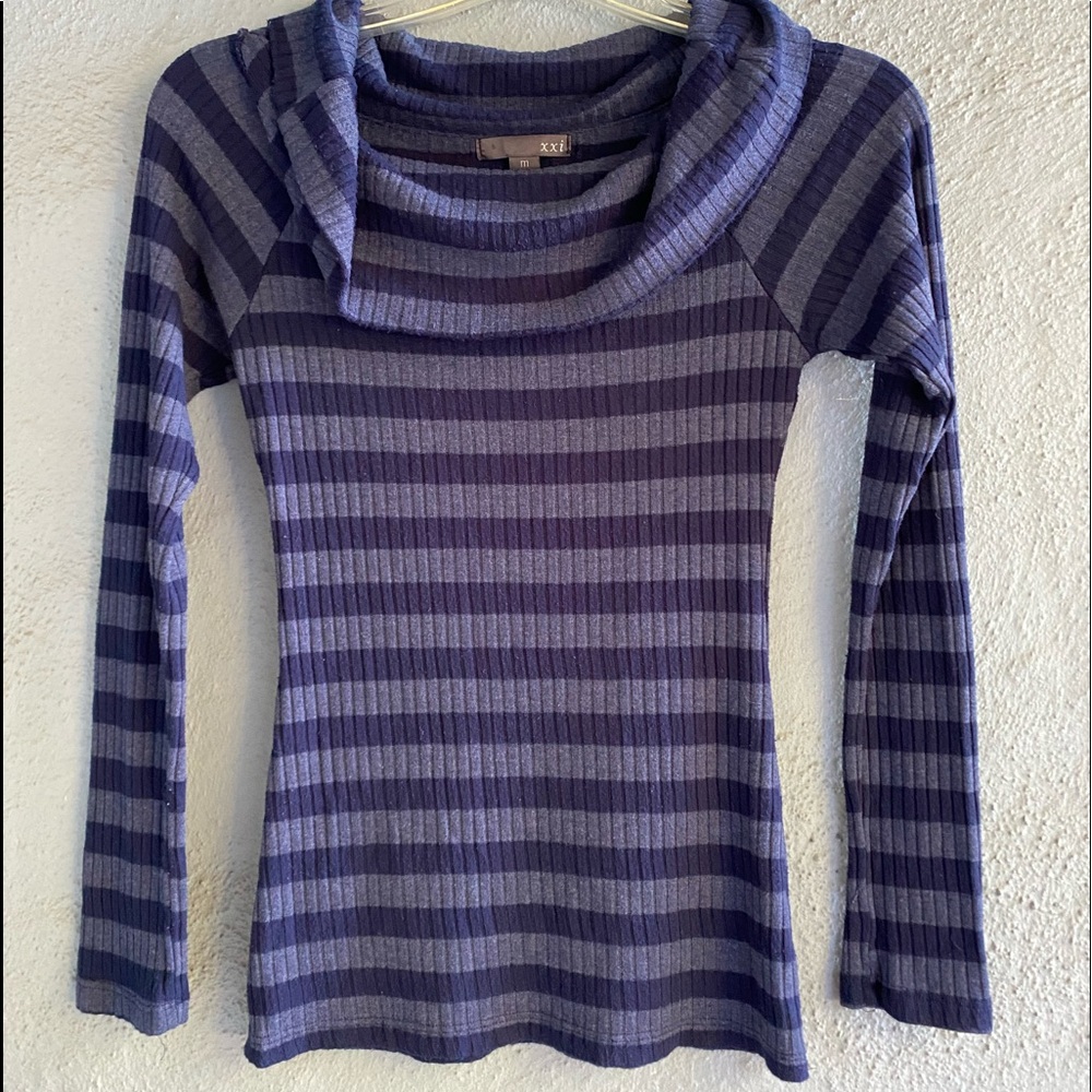 Cozy Vintage Forever 21 Blue Cowl Striped Sweater Size Medium Long Sleeves EUC